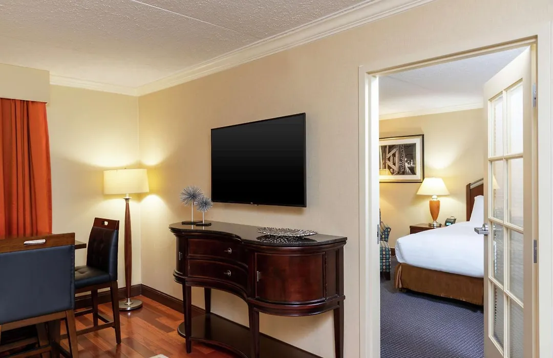 Doubletree By Hilton Hotel Grand Rapids Airport-1